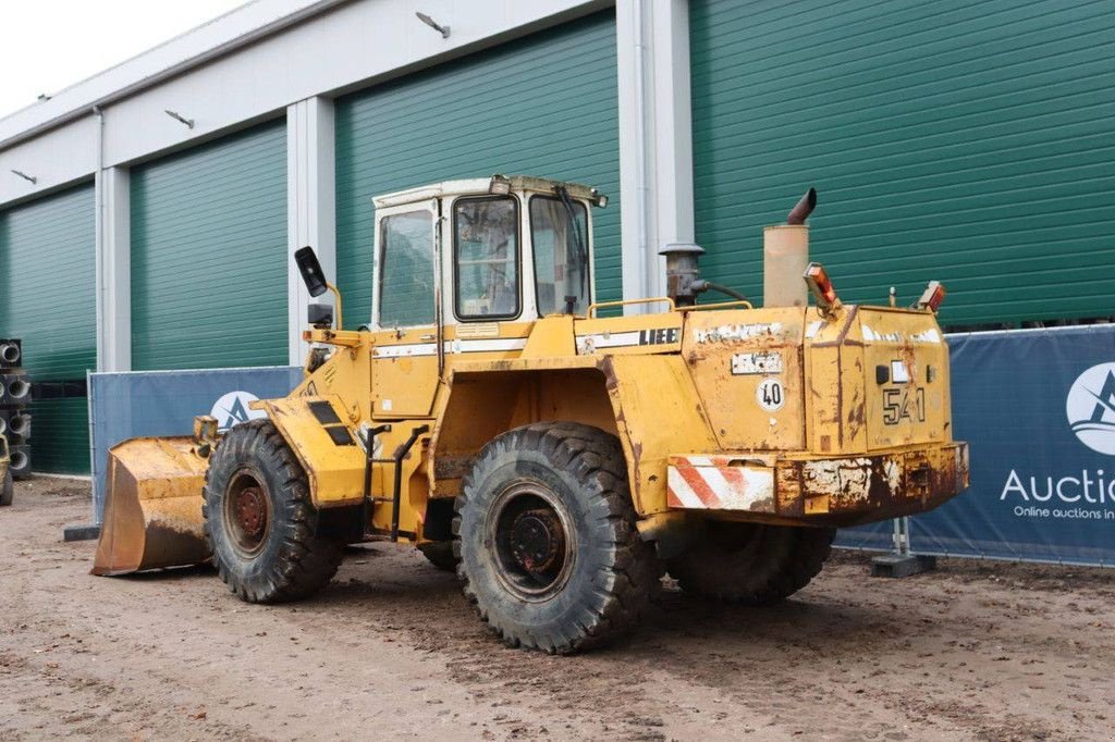 Radlader des Typs Liebherr L541, Gebrauchtmaschine in Antwerpen (Bild 3)