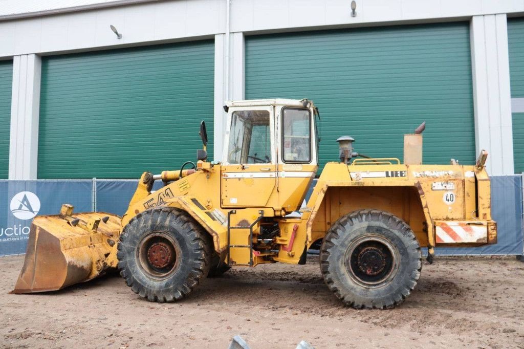 Radlader des Typs Liebherr L541, Gebrauchtmaschine in Antwerpen (Bild 2)
