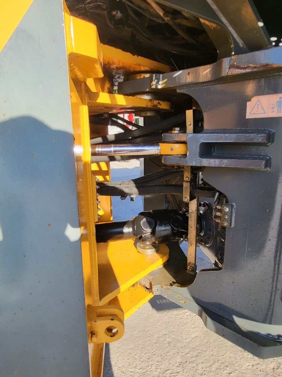 Radlader of the type Liebherr L564, Gebrauchtmaschine in Gabersdorf (Picture 3)