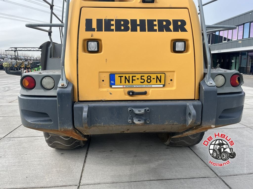 Radlader Türe ait Liebherr L576, Gebrauchtmaschine içinde MIJNSHEERENLAND (resim 8)