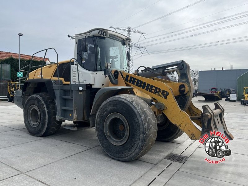 Radlader типа Liebherr L576, Gebrauchtmaschine в MIJNSHEERENLAND