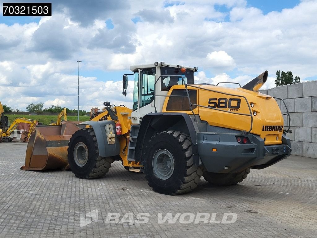 Radlader des Typs Liebherr L580, Gebrauchtmaschine in Veghel (Bild 3)