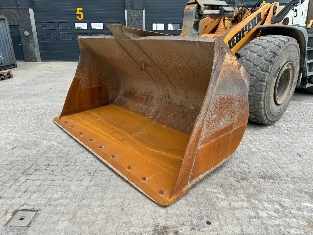 Radlader des Typs Liebherr L580, Gebrauchtmaschine in Vojens (Bild 13)