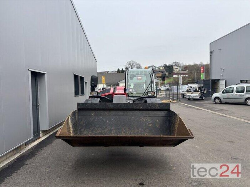 Radlader of the type Massey Ferguson TH.7038, Vorführmaschine in Wipperfürth (Picture 7)
