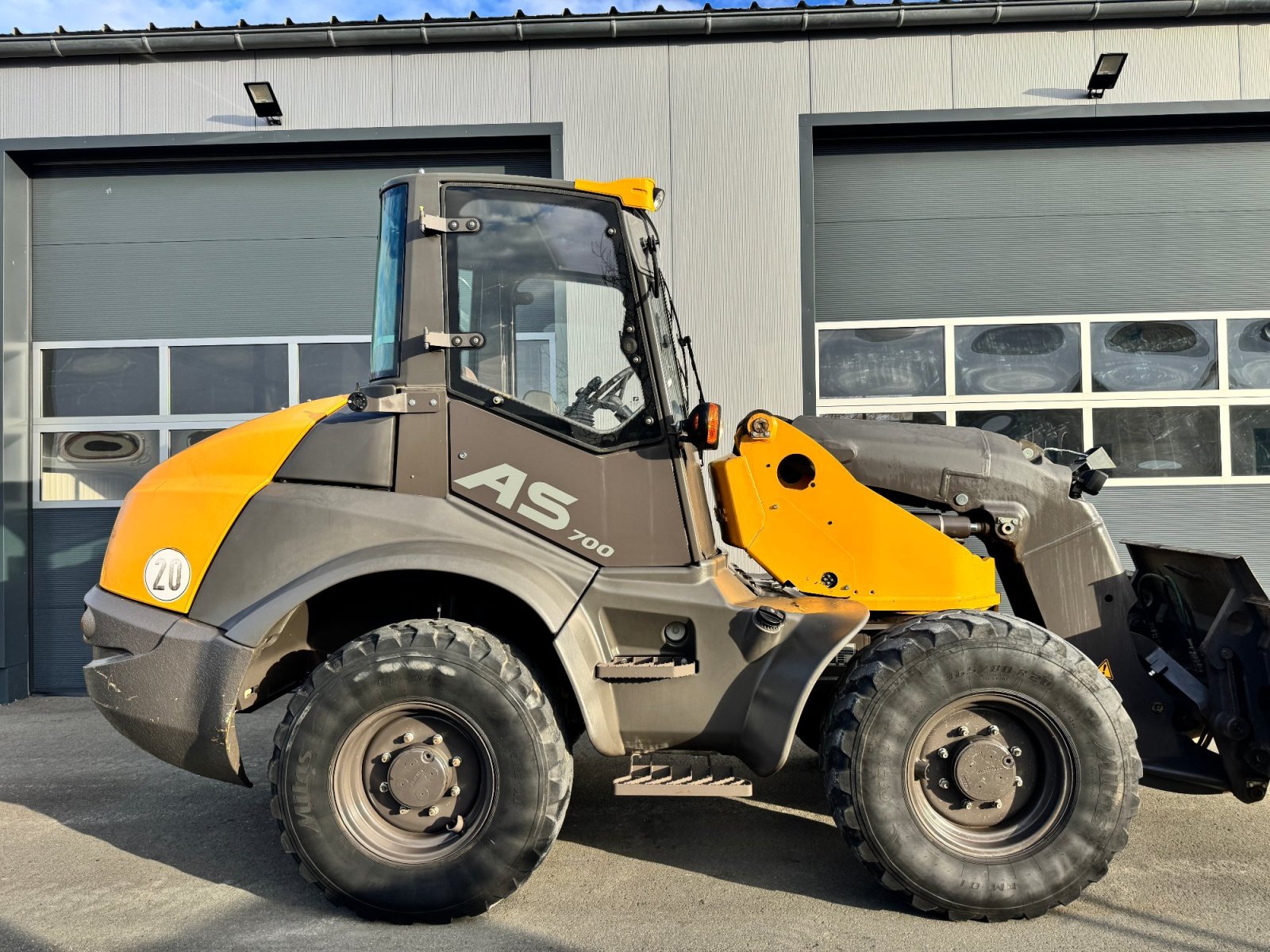 Radlader Türe ait Mecalac AS 700 - SCHWENKLADER - 1. HAND, Gebrauchtmaschine içinde Falkenstein (resim 4)