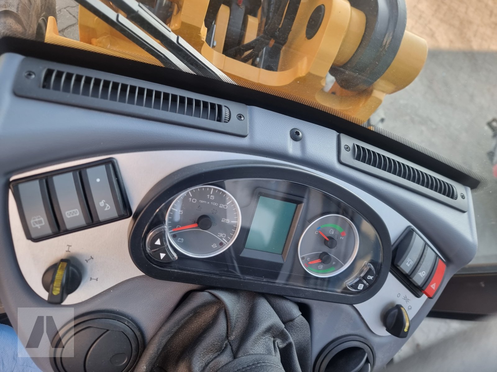 Radlader of the type Mecalac AS 850, Gebrauchtmaschine in Regensburg (Picture 10)