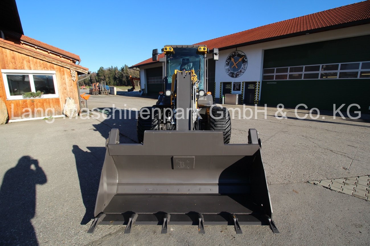 Radlader of the type Mecalac AS 900 Tele, Neumaschine in Petting (Picture 8)