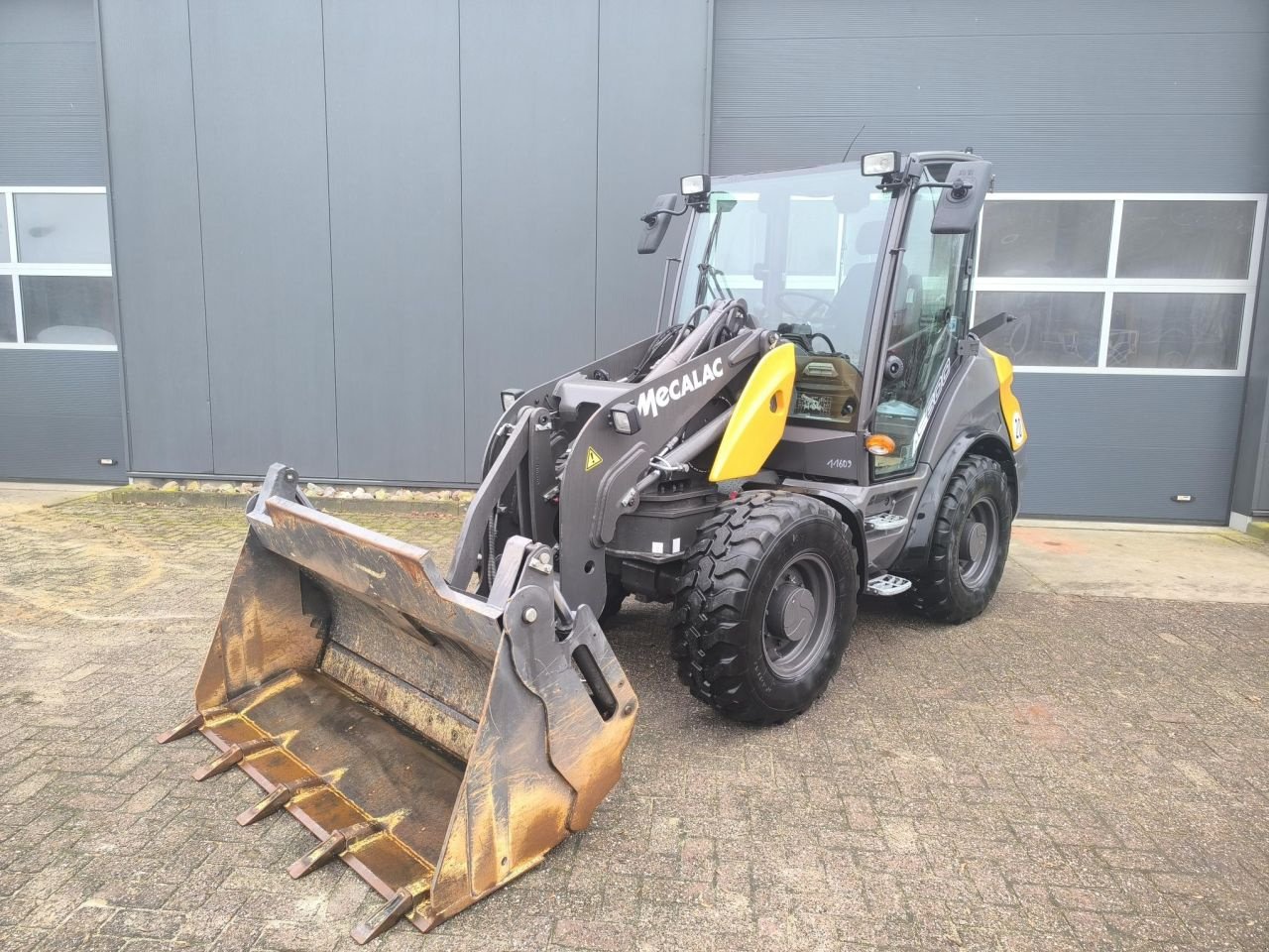 Radlader Türe ait Mecalac AS600 ZWENKLADER, Gebrauchtmaschine içinde Hardegarijp (resim 3)