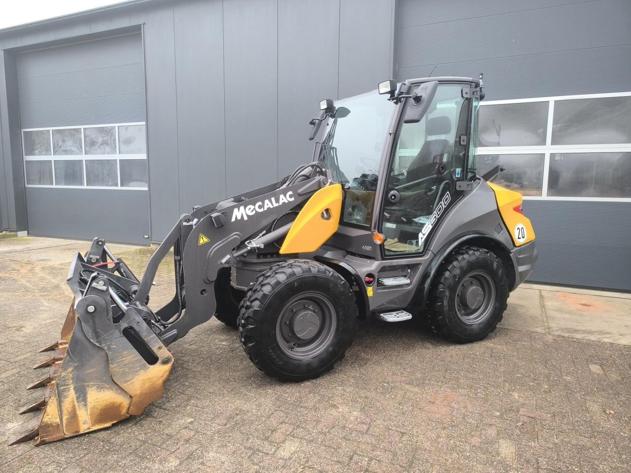 Radlader Türe ait Mecalac AS600 ZWENKLADER, Gebrauchtmaschine içinde Hardegarijp (resim 1)