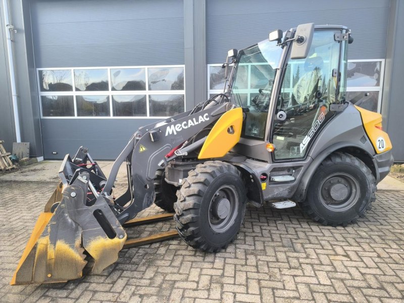 Radlader del tipo Mecalac AS600 ZWENKLADER, Gebrauchtmaschine In Hardegarijp (Immagine 1)