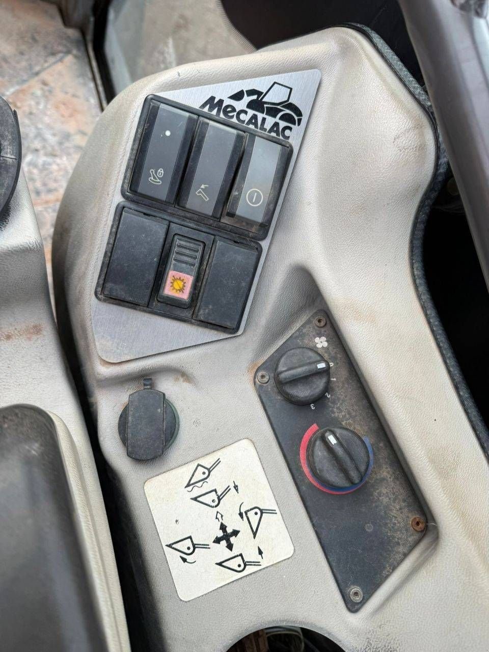 Radlader of the type Mecalac AS900, Gebrauchtmaschine in Antwerpen (Picture 9)