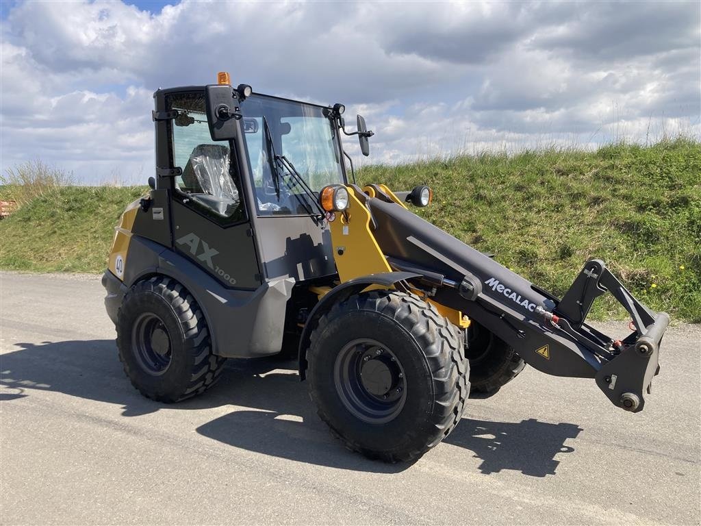 Radlader tip Mecalac AX 1000 Monobom med hydraulisk hurtigskift, Gebrauchtmaschine in Roslev (Poză 2)