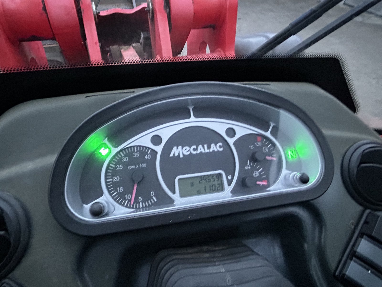 Radlader of the type Mecalac AX 850, Gebrauchtmaschine in Rennertshofen (Picture 15)