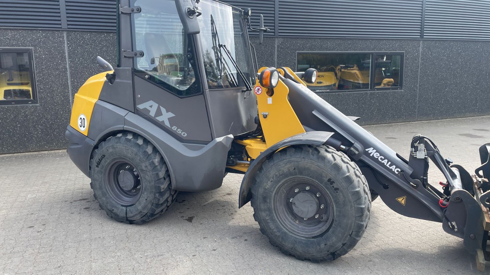 Radlader of the type Mecalac AX 850, Gebrauchtmaschine in Roslev (Picture 8)