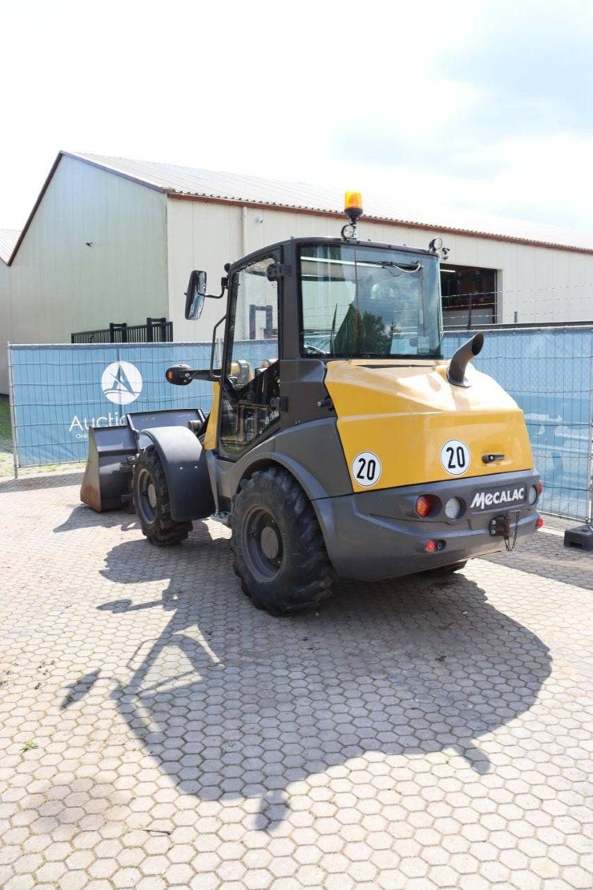 Radlader типа Mecalac AX850, Gebrauchtmaschine в Antwerpen (Фотография 4)
