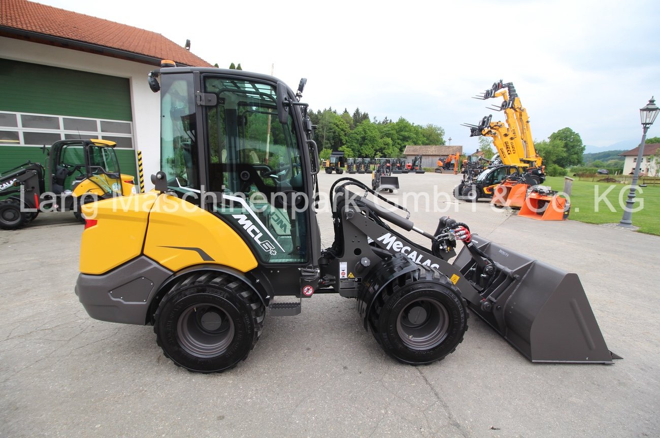 Radlader des Typs Mecalac MCL6+ Radlader, Neumaschine in Petting (Bild 11)
