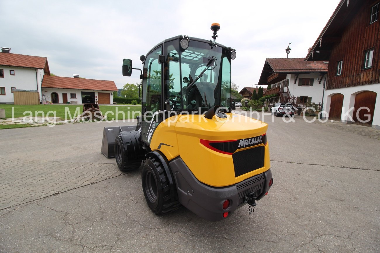 Radlader des Typs Mecalac MCL6+ Radlader, Neumaschine in Petting (Bild 13)