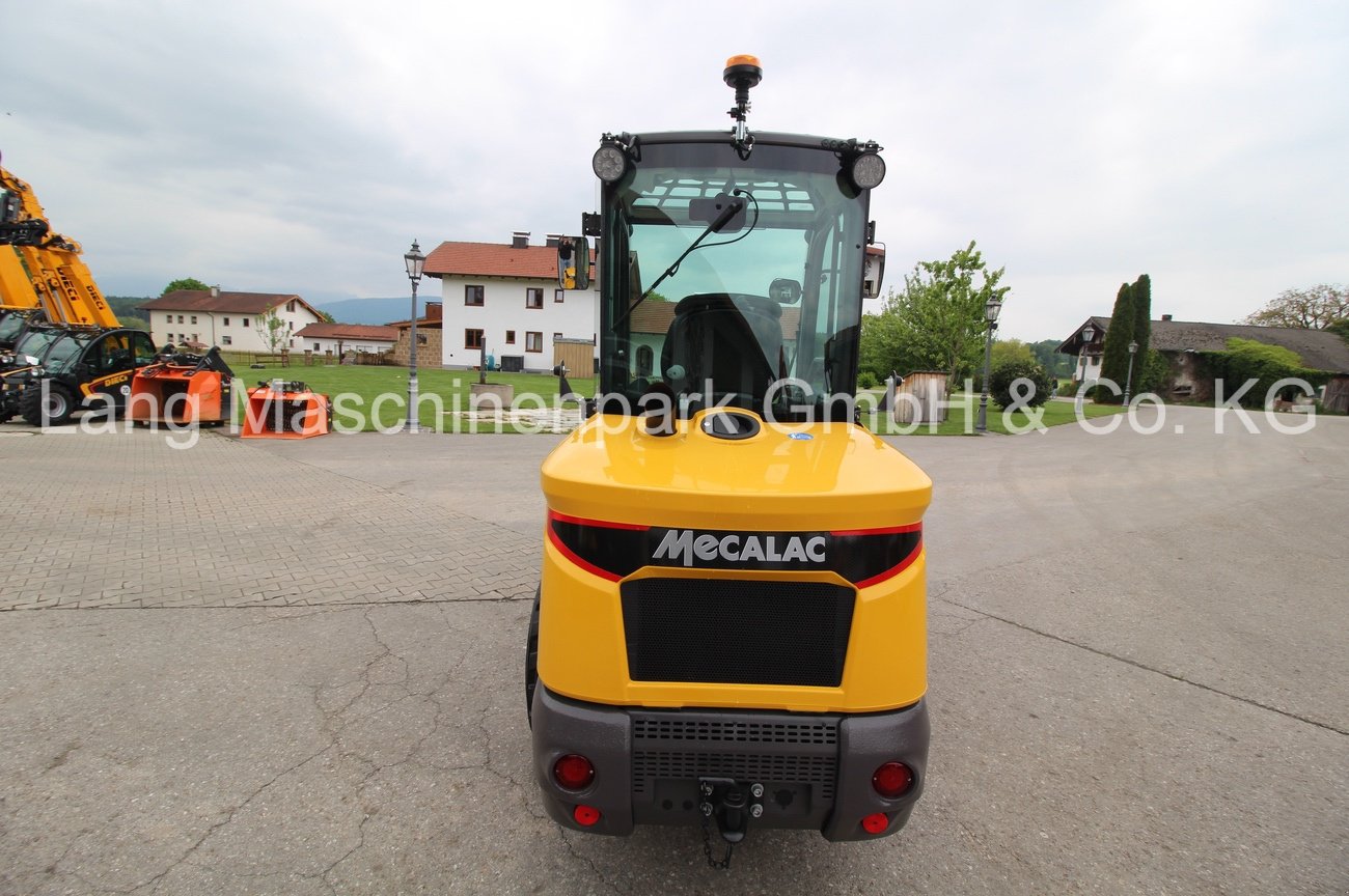 Radlader des Typs Mecalac MCL6+ Radlader, Neumaschine in Petting (Bild 16)