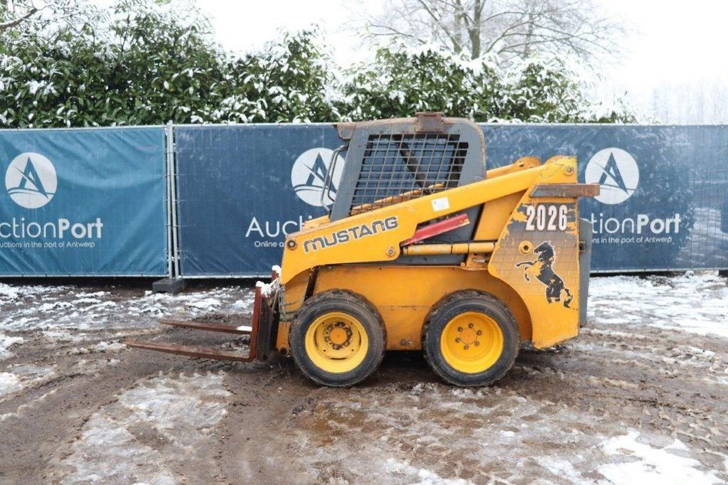 Radlader za tip Mustang 2026, Gebrauchtmaschine u Antwerpen (Slika 2)