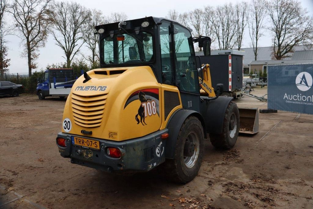 Radlader от тип Mustang AL 708, Gebrauchtmaschine в Antwerpen (Снимка 7)