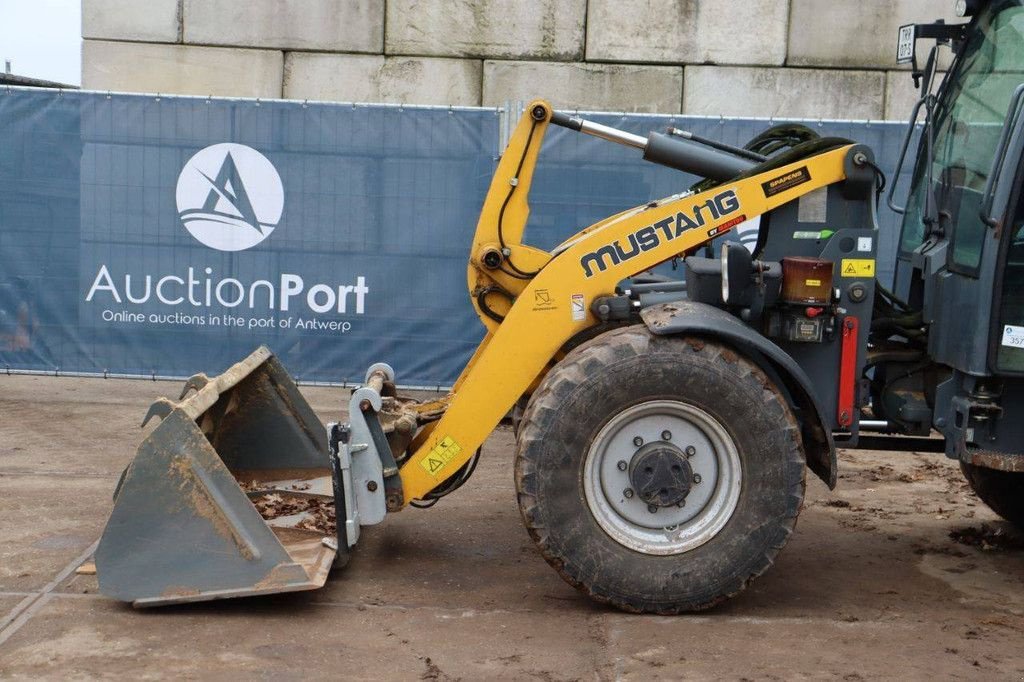Radlader от тип Mustang AL 708, Gebrauchtmaschine в Antwerpen (Снимка 11)