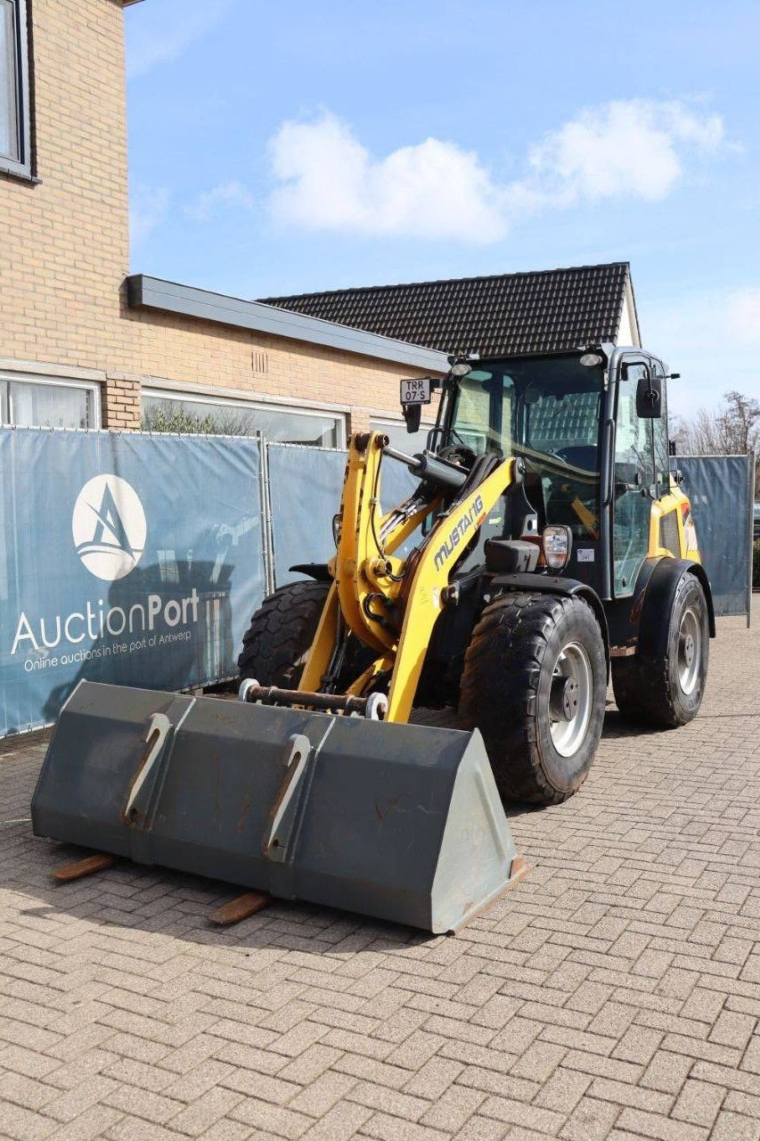 Radlader del tipo Mustang AL 708, Gebrauchtmaschine en Antwerpen (Imagen 10)