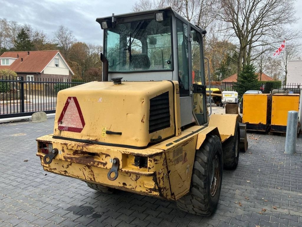 Radlader Türe ait Mustang KL498, Gebrauchtmaschine içinde Antwerpen (resim 5)