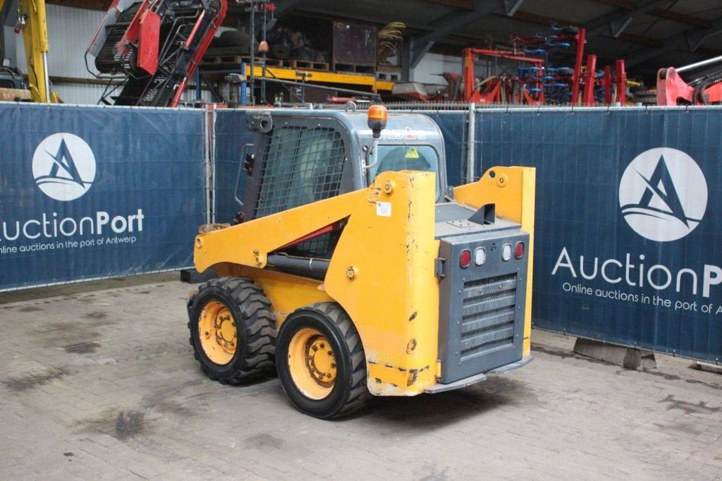 Radlader of the type Mustang R135, Gebrauchtmaschine in Antwerpen (Picture 3)