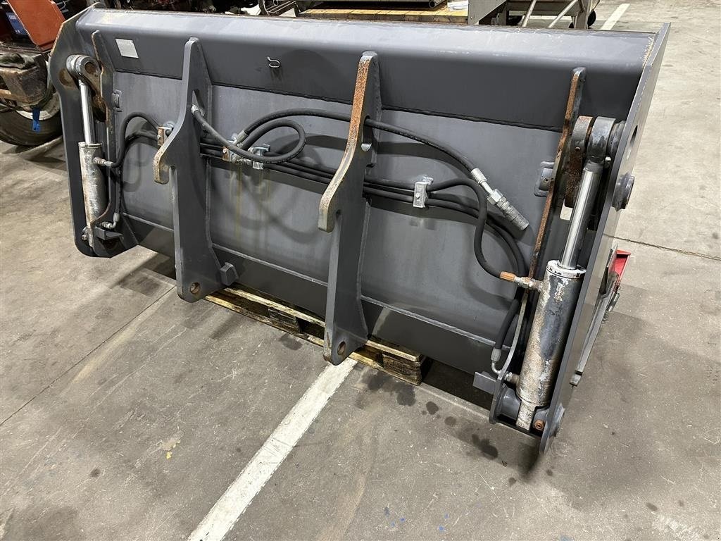 Radlader des Typs New Holland 4-i-1 skovl, Gebrauchtmaschine in Hadsten (Bild 2)