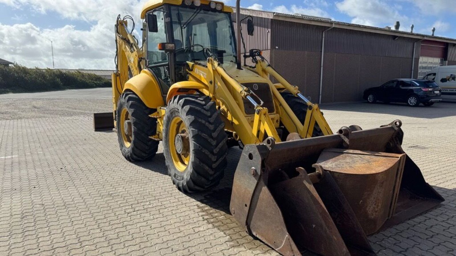 Radlader of the type New Holland LB 115 B 4PS, Gebrauchtmaschine in Rødovre (Picture 2)