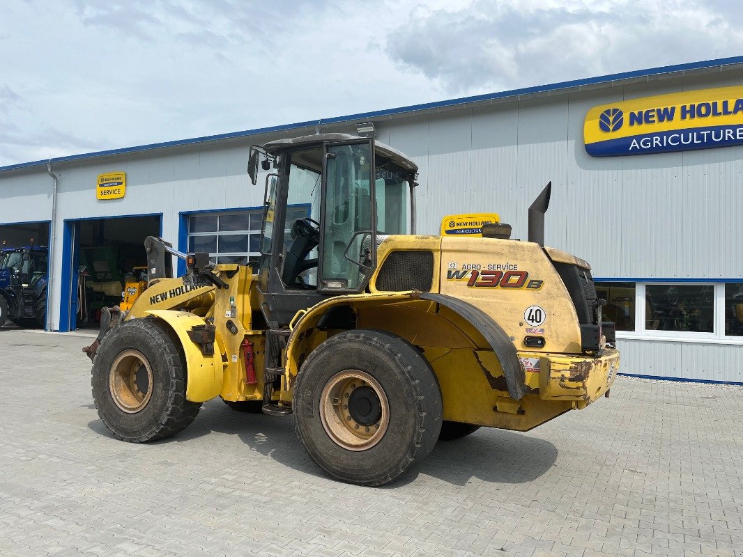 Radlader of the type New Holland W 130 B, Gebrauchtmaschine in Ebersbach (Picture 2)