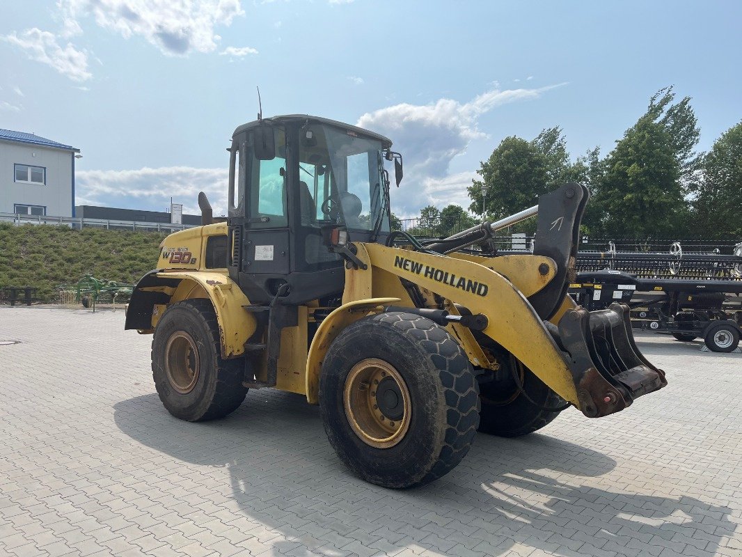 Radlader of the type New Holland W 130 B, Gebrauchtmaschine in Ebersbach (Picture 7)