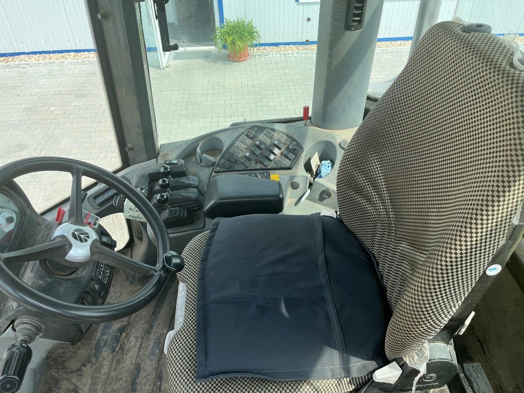 Radlader of the type New Holland W 130 B, Gebrauchtmaschine in Ebersbach (Picture 11)