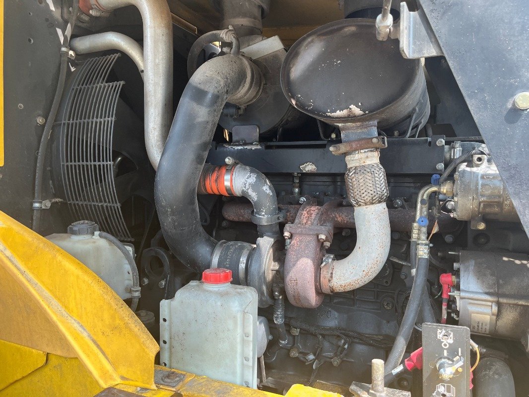 Radlader of the type New Holland W 130 B, Gebrauchtmaschine in Ebersbach (Picture 16)