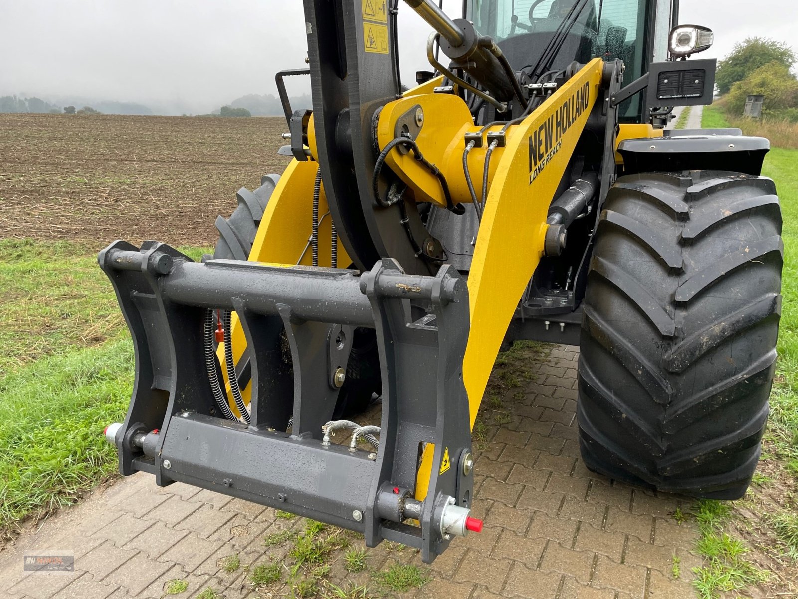 Radlader of the type New Holland W 170 D, Gebrauchtmaschine in Lichtenfels (Picture 9)