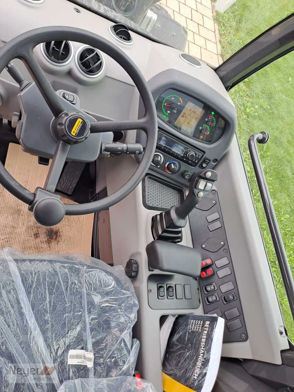 Radlader του τύπου New Holland W 50 C, Neumaschine σε Bad Waldsee Mennisweiler (Φωτογραφία 5)