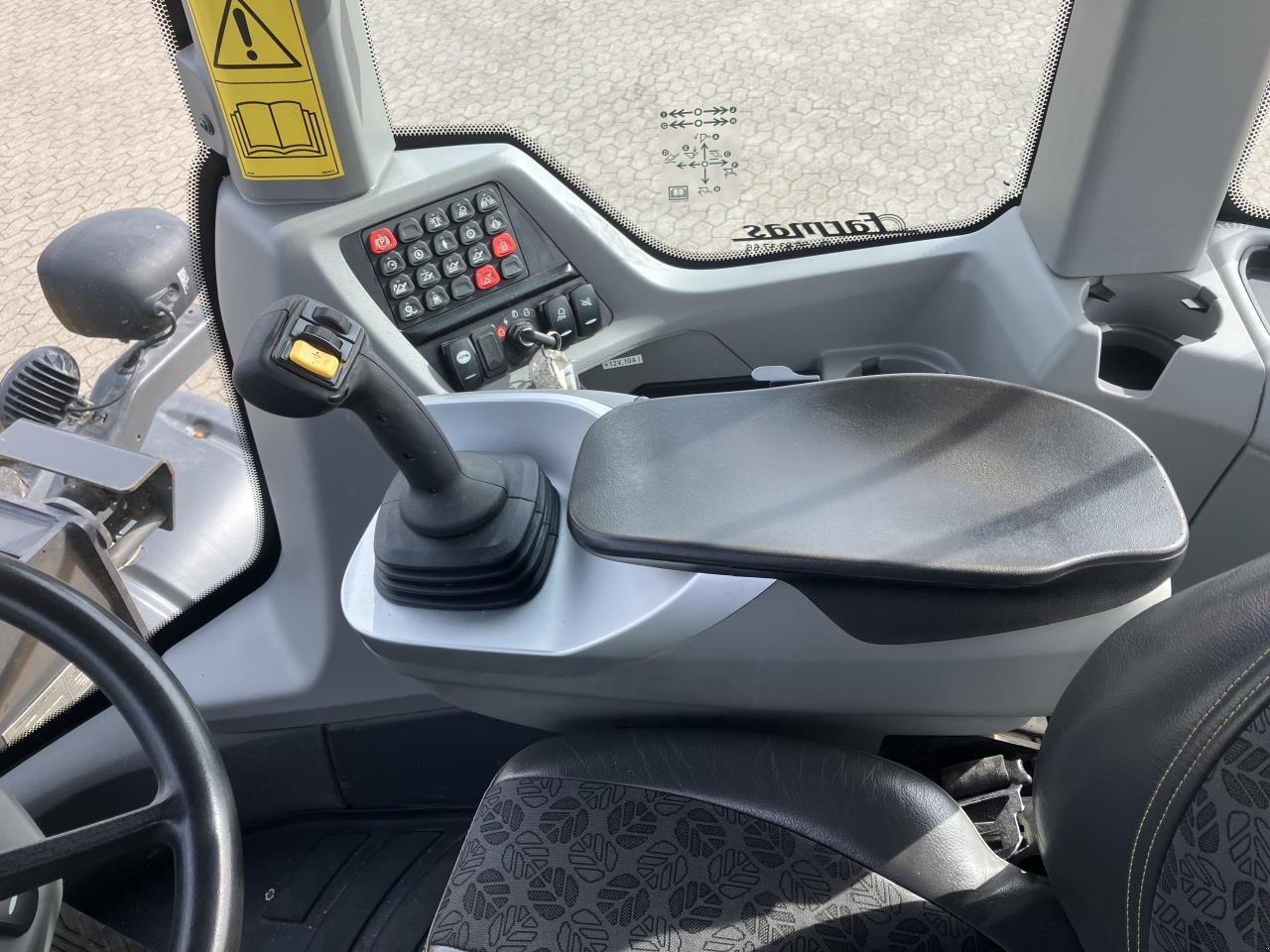 Radlader of the type New Holland W130D LR gummiged, Gebrauchtmaschine in Viborg (Picture 8)