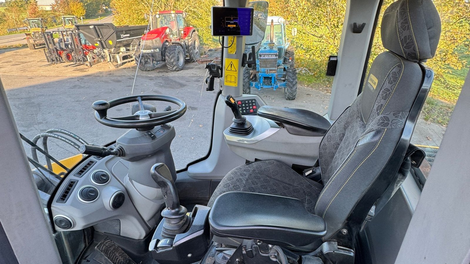 Radlader of the type New Holland W170D KUN 5500 TIMER OG MED SKOVL!, Gebrauchtmaschine in Nørager (Picture 16)