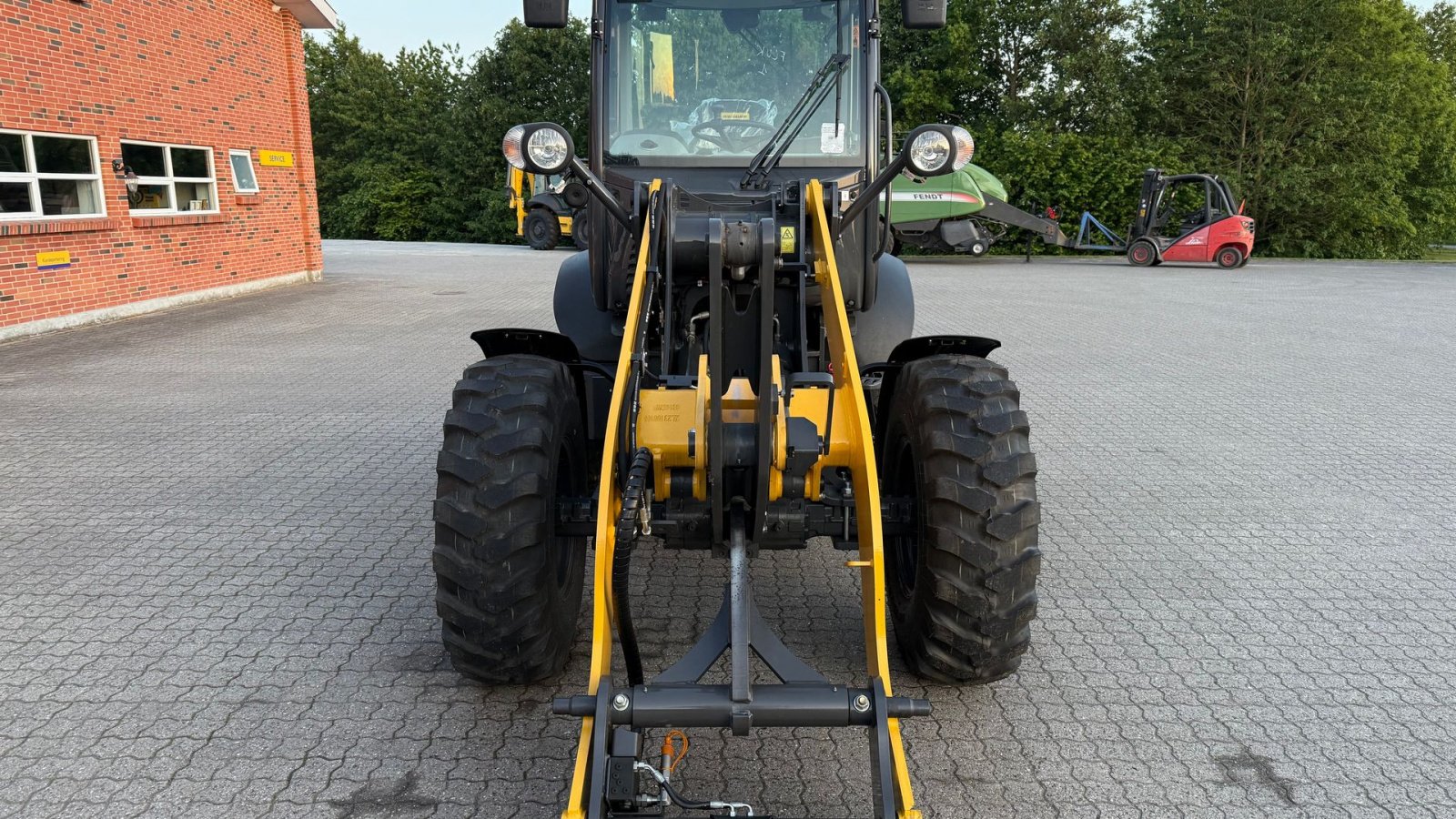 Radlader of the type New Holland W80C ZR-HS, Gebrauchtmaschine in Gjerlev J. (Picture 3)