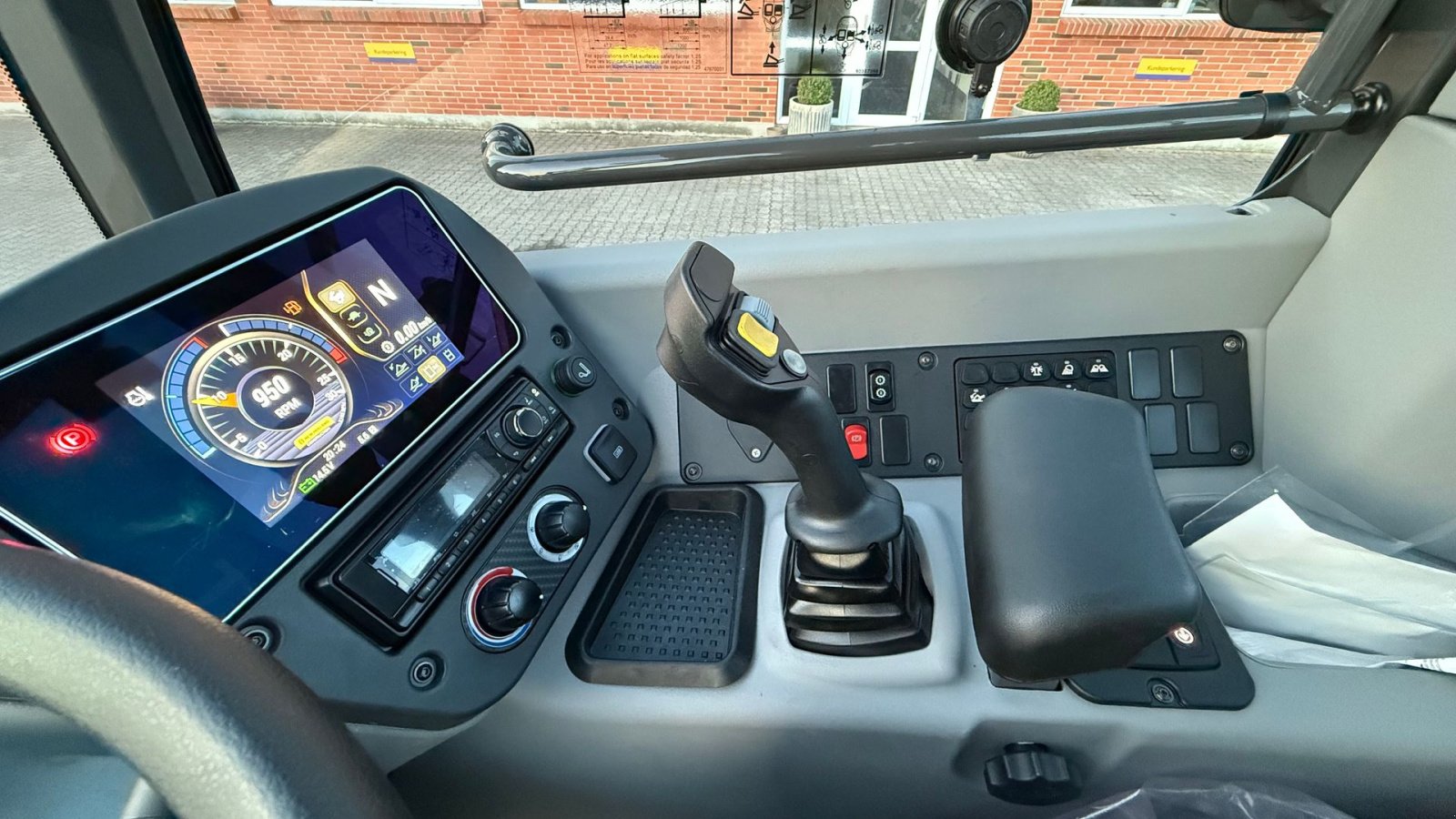 Radlader of the type New Holland W80C ZR-HS, Gebrauchtmaschine in Gjerlev J. (Picture 14)