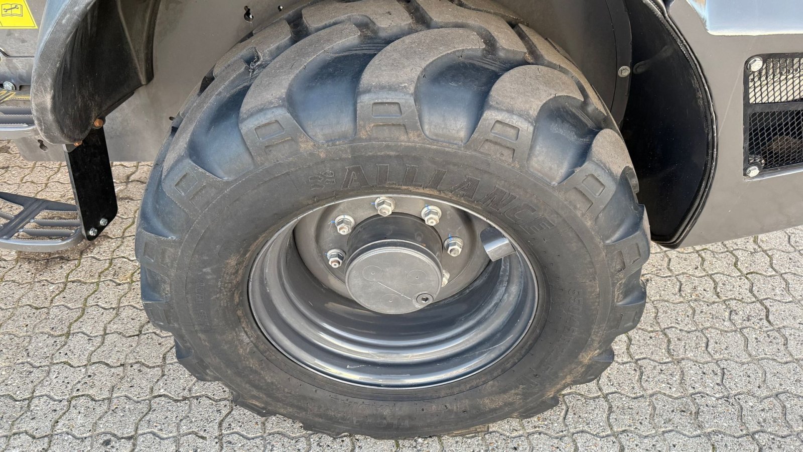 Radlader van het type New Holland W80C ZR-HS, Gebrauchtmaschine in Gjerlev J. (Foto 9)