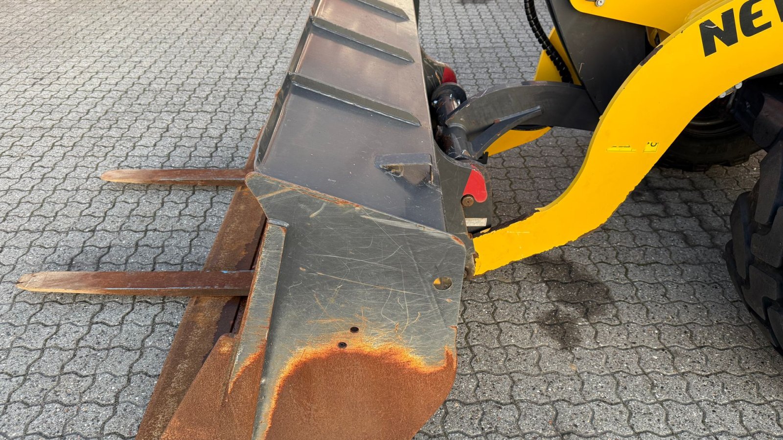 Radlader van het type New Holland W80C ZR-HS, Gebrauchtmaschine in Gjerlev J. (Foto 10)