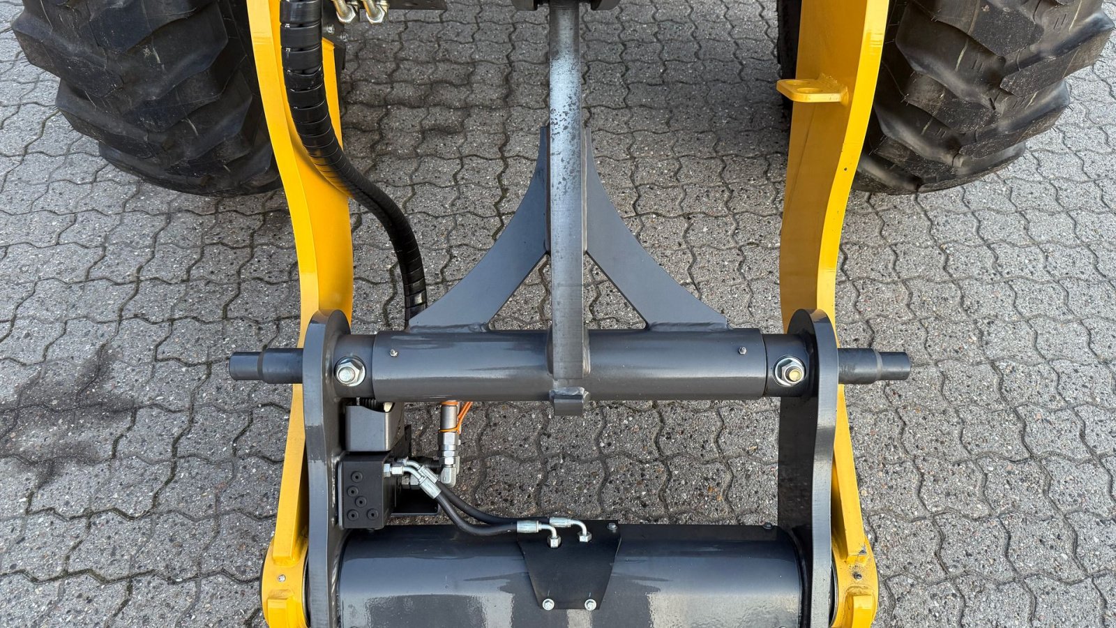 Radlader of the type New Holland W80C ZR-HS, Gebrauchtmaschine in Gjerlev J. (Picture 11)