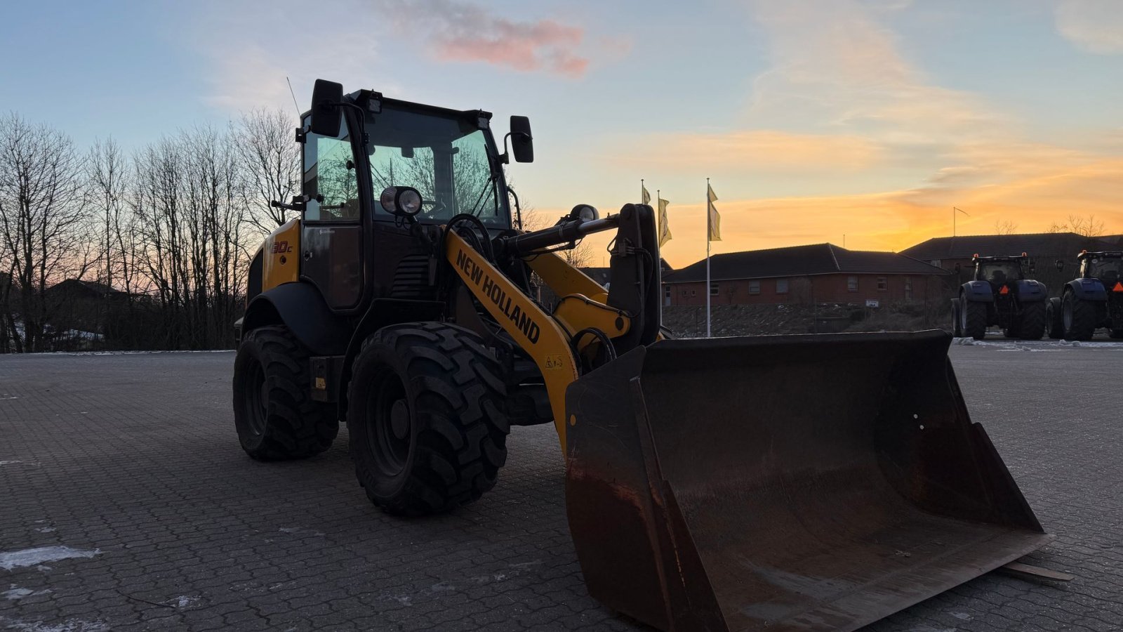 Radlader des Typs New Holland W80C ZR-HS, Gebrauchtmaschine in Gjerlev J. (Bild 4)