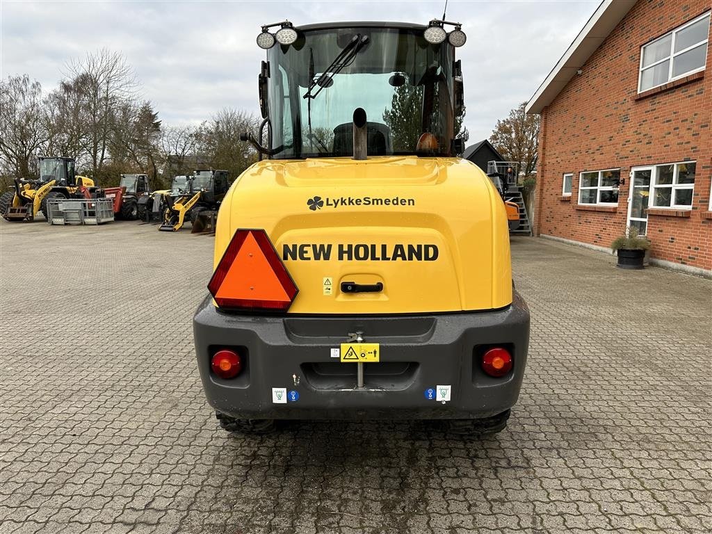 Radlader des Typs New Holland W80C, Gebrauchtmaschine in Gjerlev J. (Bild 6)