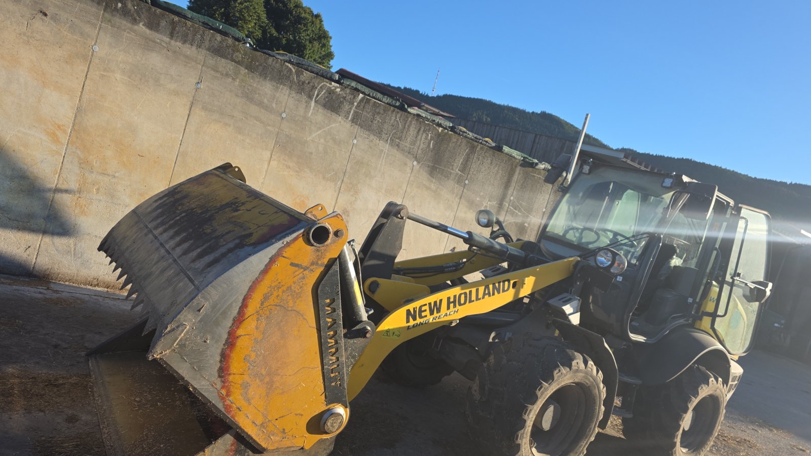 Radlader typu New Holland W80c, Gebrauchtmaschine v Ainring (Obrázek 1)