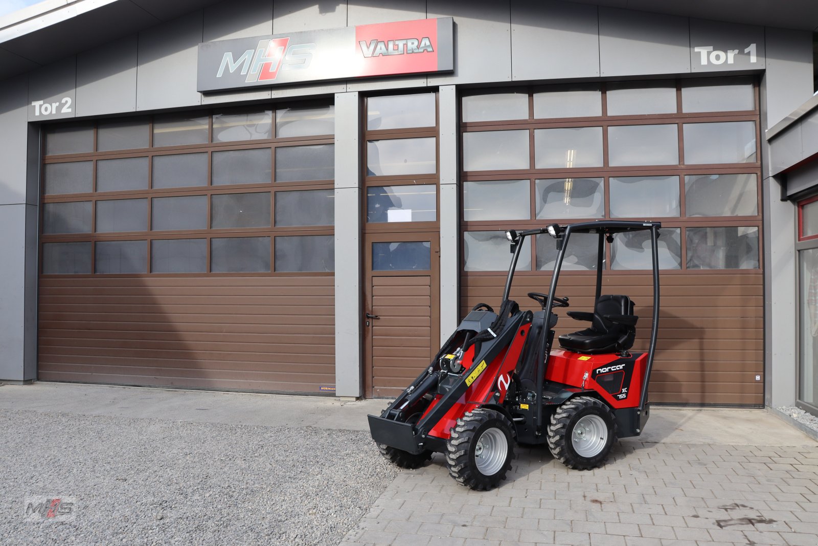 Radlader des Typs Norcar 755xc, Neumaschine in Engen-Welschingen (Bild 2)