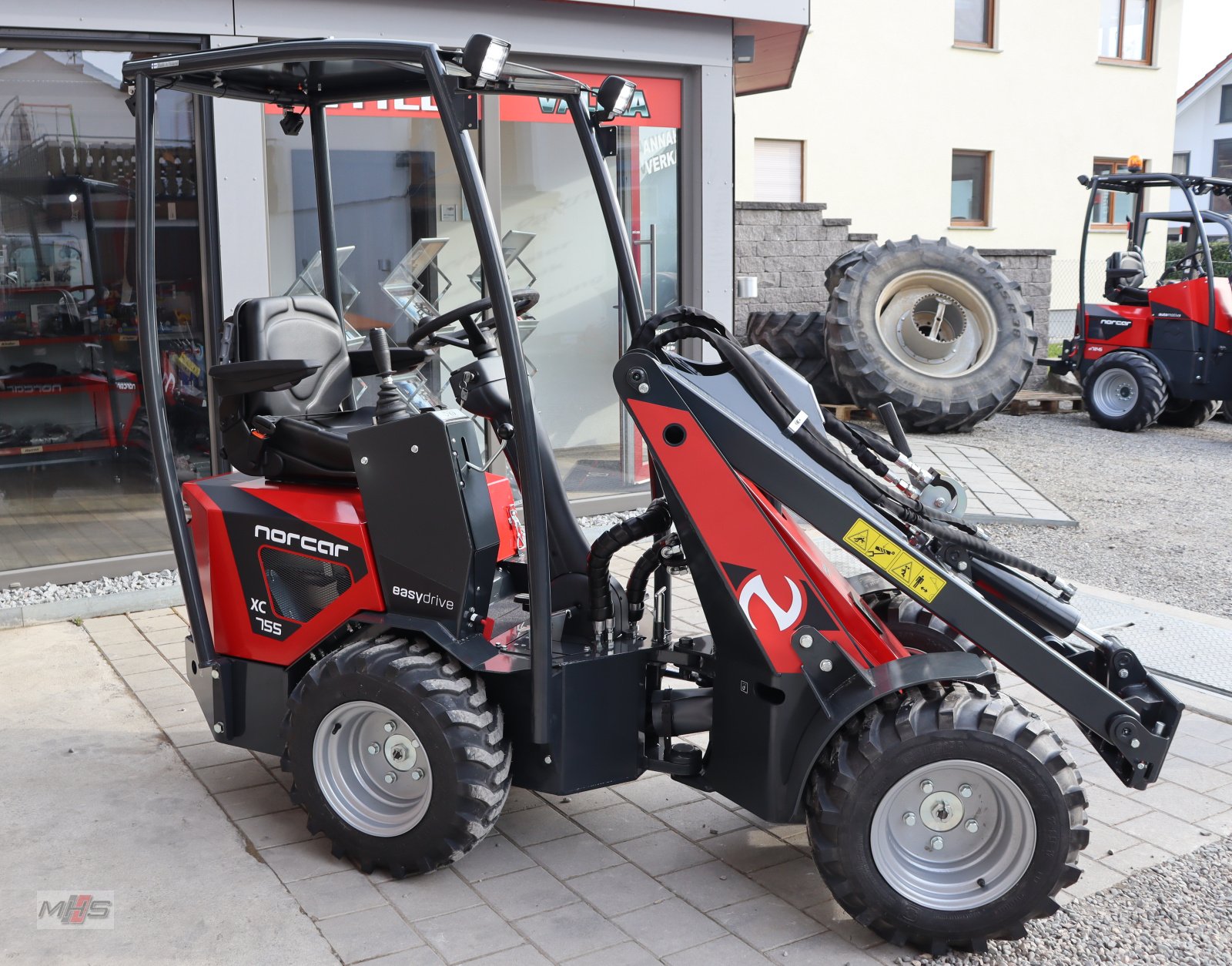 Radlader des Typs Norcar 755xc, Neumaschine in Engen-Welschingen (Bild 5)