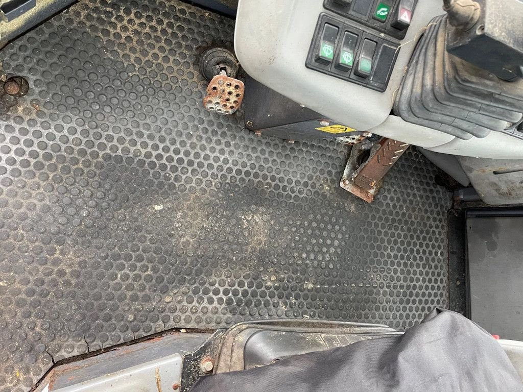 Radlader tip Schaeff 863 zeer netjes, Gebrauchtmaschine in Scherpenzeel GLD (Poză 9)