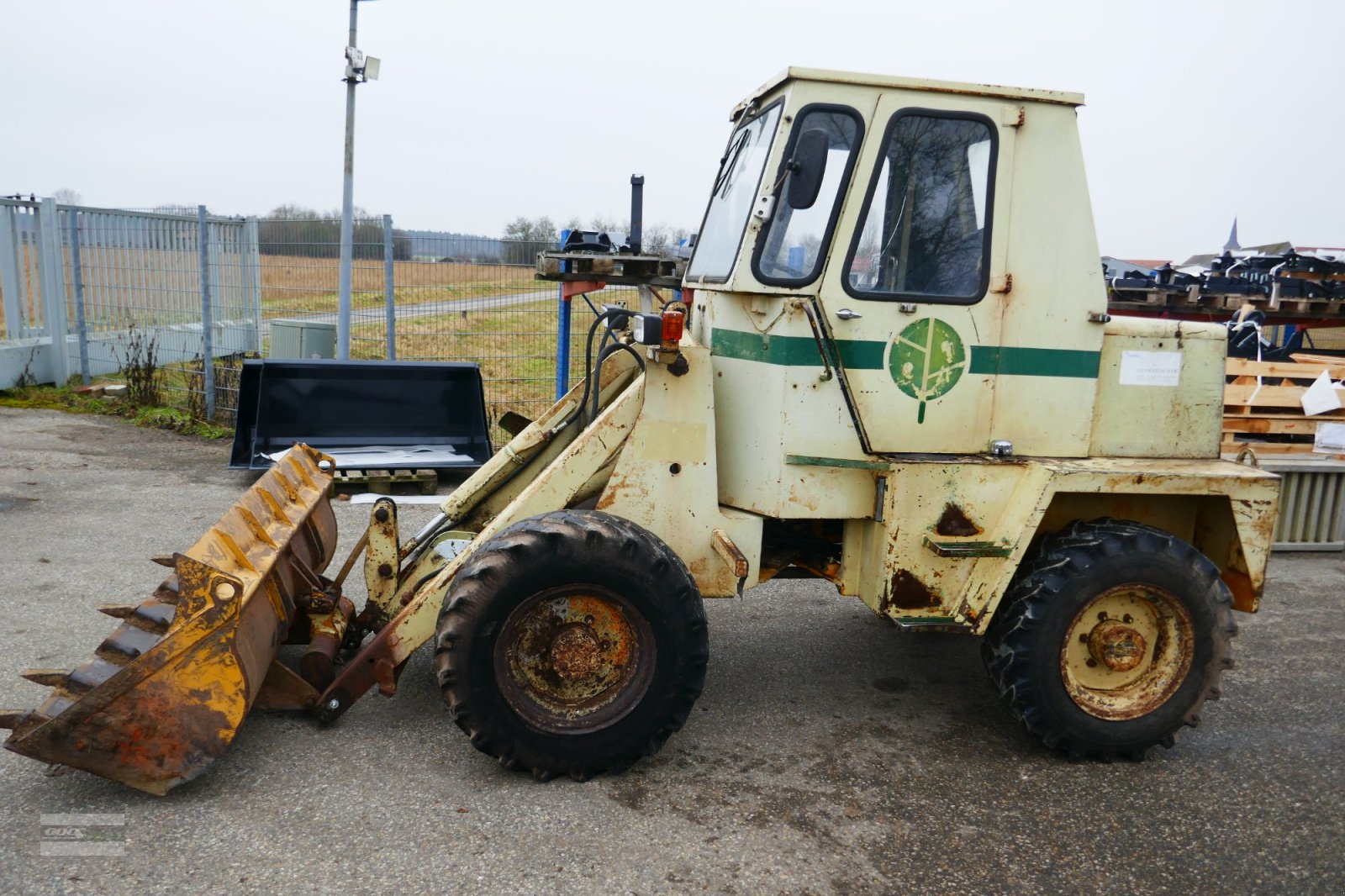 Radlader des Typs Schaeff Radlader 502. Einsatzbereit. Für Bastler, Gebrauchtmaschine in Langenzenn (Bild 1)